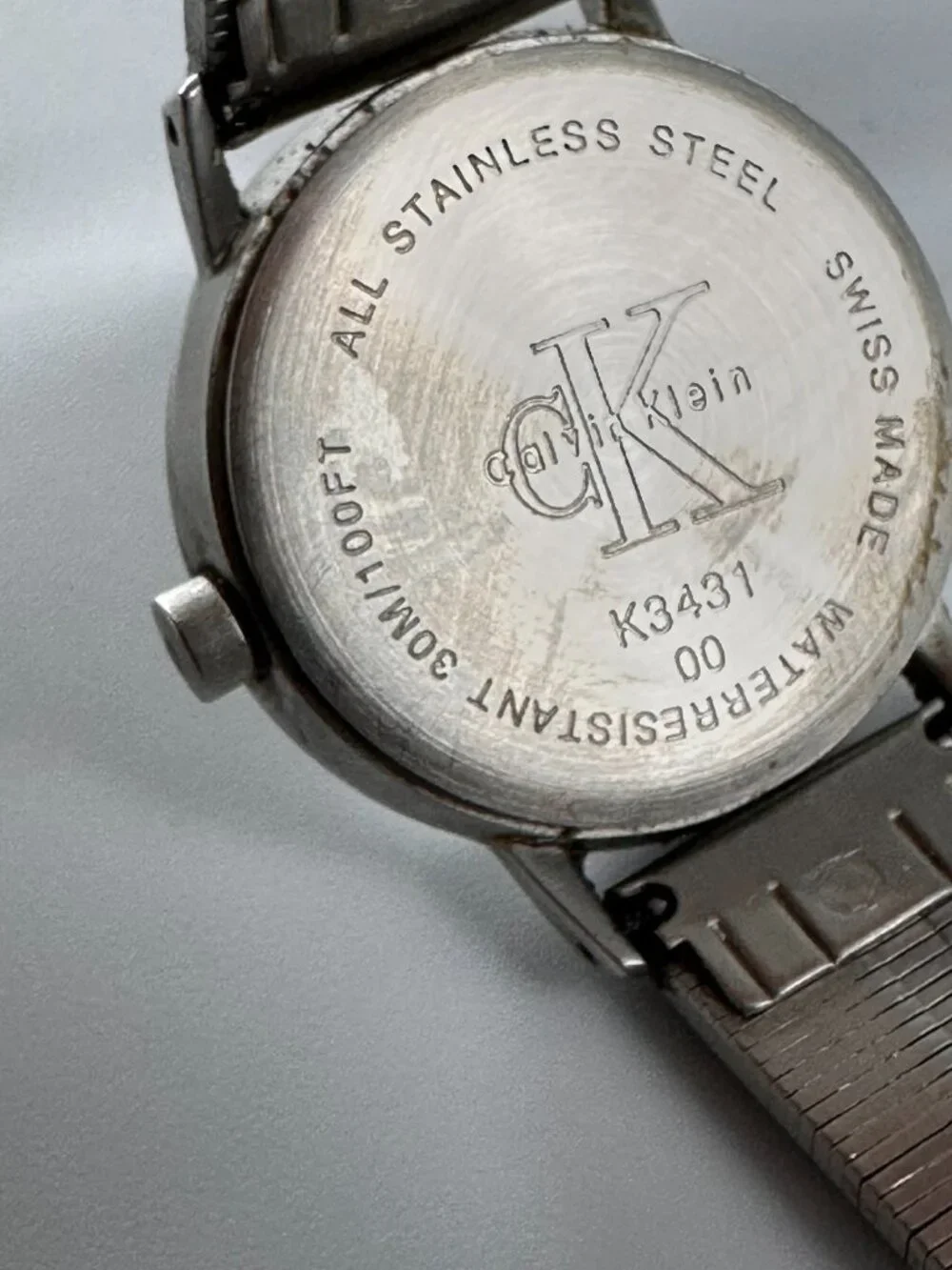 Calvin Klein Watch Women Silver Tone Round Dial 23MM New Battery 8
